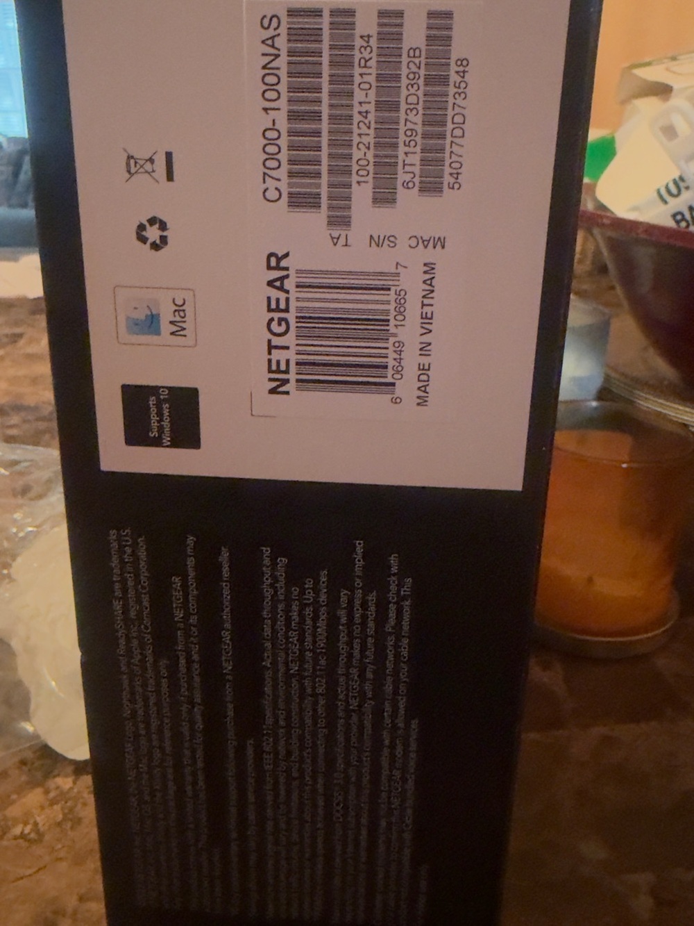 NETGEAR Black Router with Green LED Indicator - Picture 4 of 8